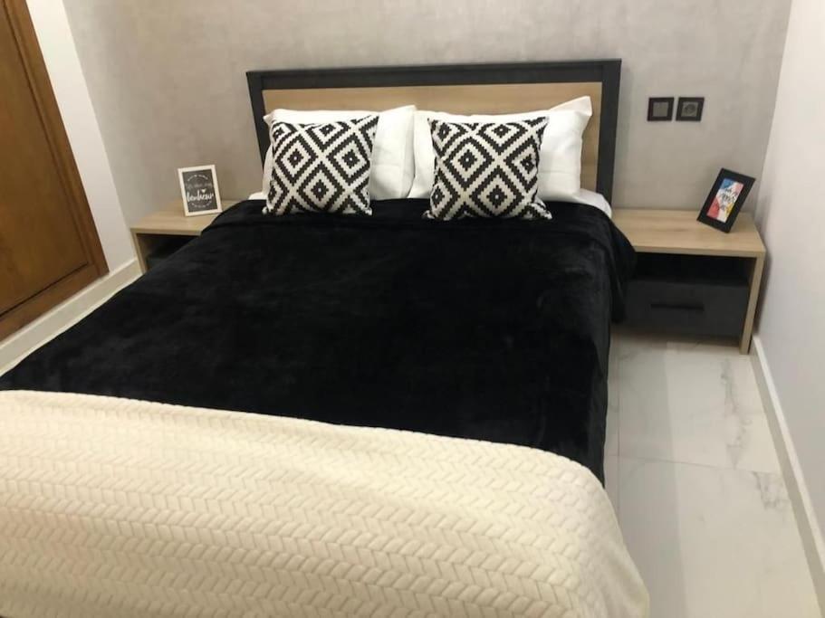 Appart Luxueux Securise Parking 10 Min Medina Fez Exterior photo