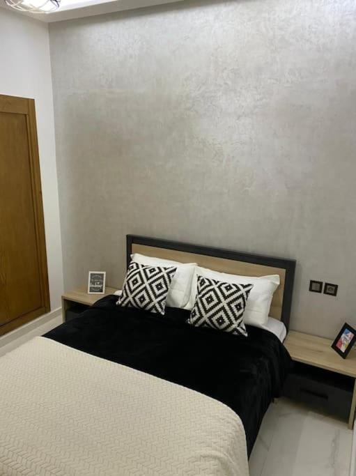Appart Luxueux Securise Parking 10 Min Medina Fez Exterior photo